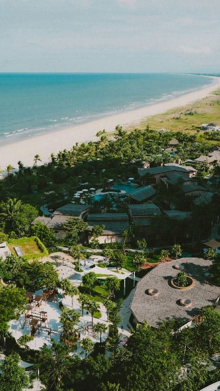 A beautiful coastline, with plenty of parks around for dog training in Nocatee, FL.