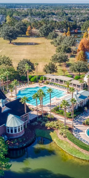 Fields and scenic walking paths, ideal for dog training in Oakleaf Plantation, FL.